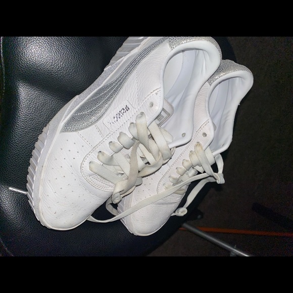 COPY - Worn once or twice - Picture 3 of 3